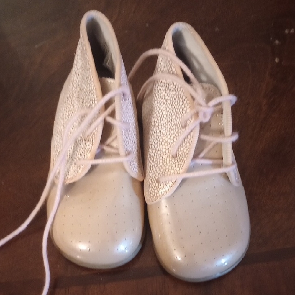 Elegant Cream Lace-Up Kids Dress Shoes